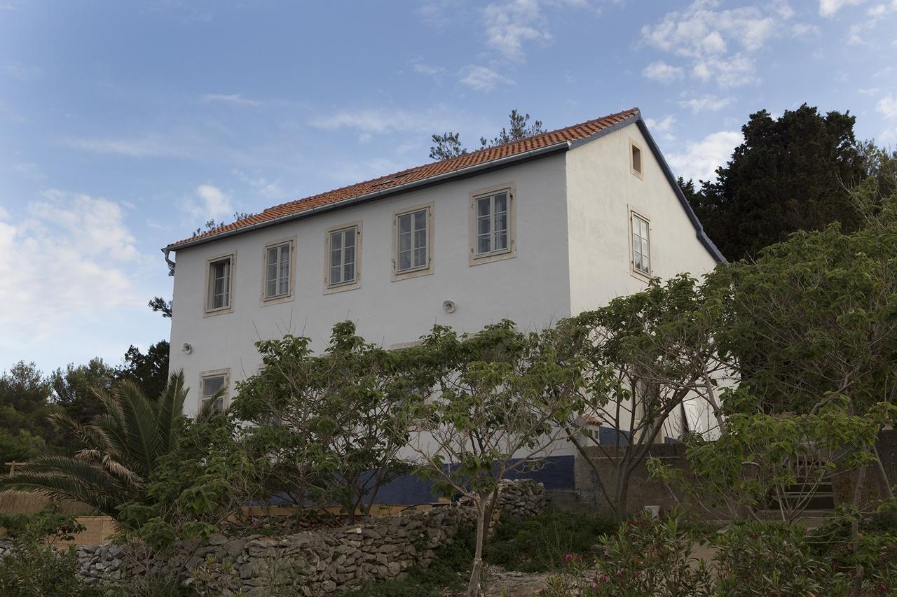 לינה וארוחת בוקר ולי ראט Amarcord Skola מראה חיצוני תמונה